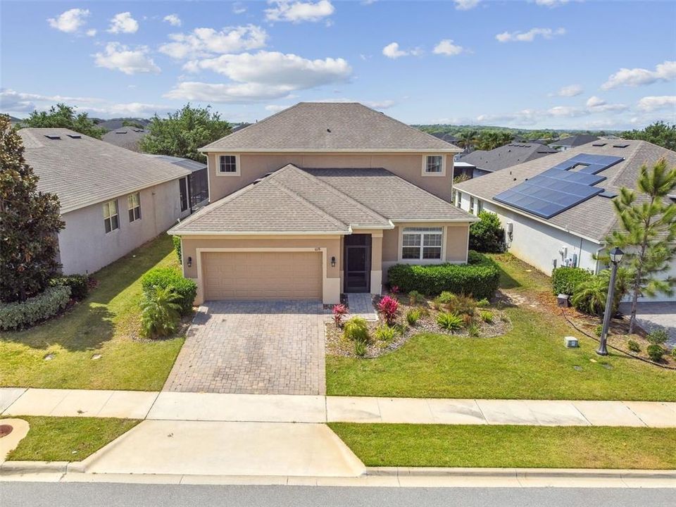 Active With Contract: $525,000 (4 beds, 2 baths, 2560 Square Feet)