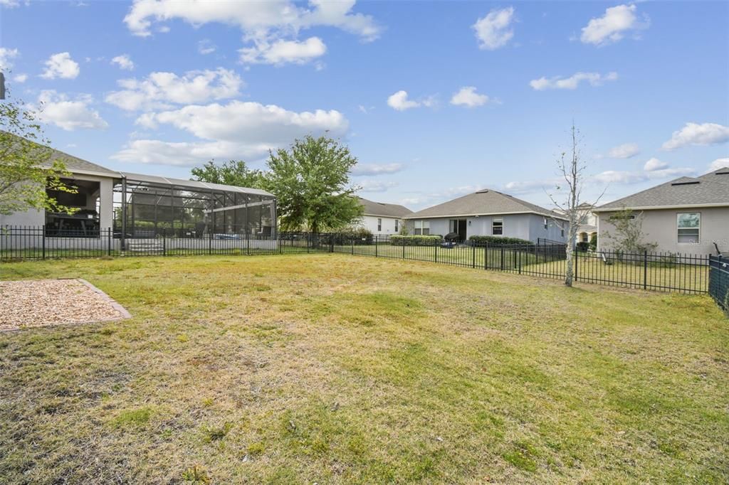 Active With Contract: $525,000 (4 beds, 2 baths, 2560 Square Feet)