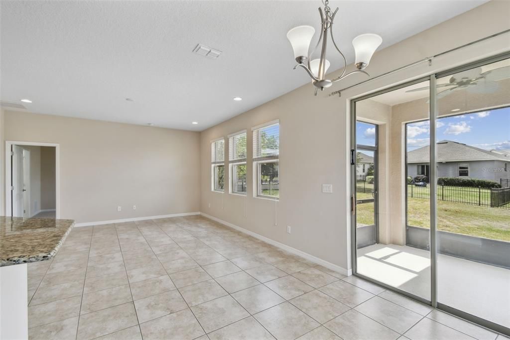 Active With Contract: $525,000 (4 beds, 2 baths, 2560 Square Feet)