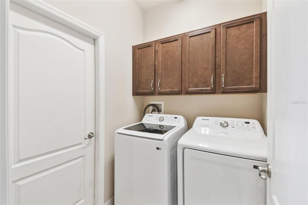 Active With Contract: $525,000 (4 beds, 2 baths, 2560 Square Feet)