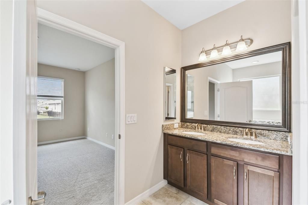 Active With Contract: $525,000 (4 beds, 2 baths, 2560 Square Feet)