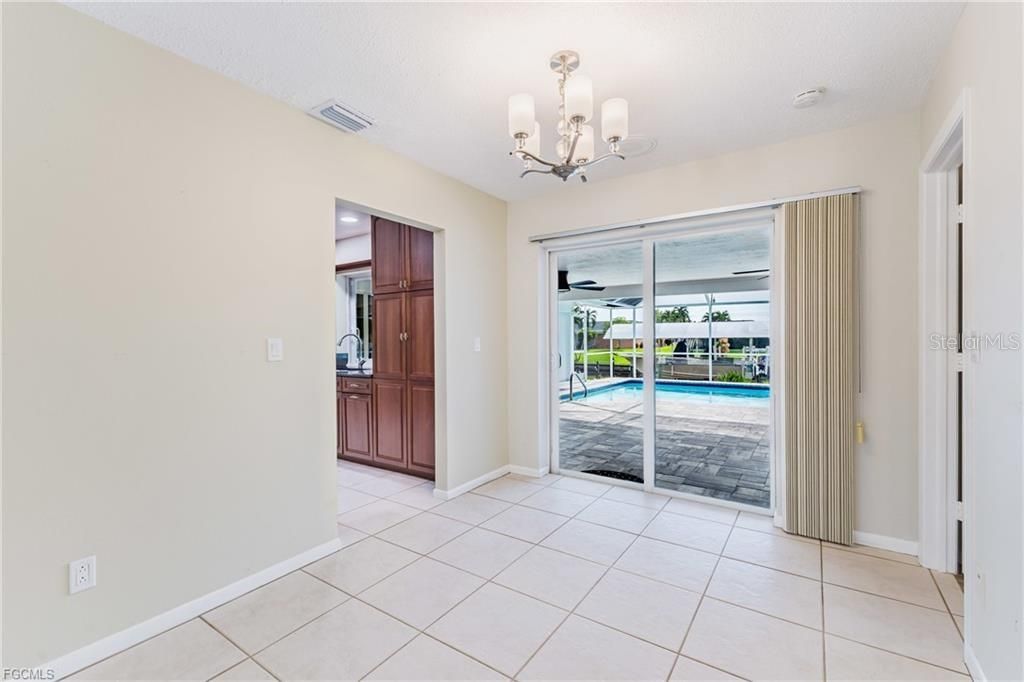 En Venta: $599,900 (3 camas, 2 baños, 1826 Pies cuadrados)