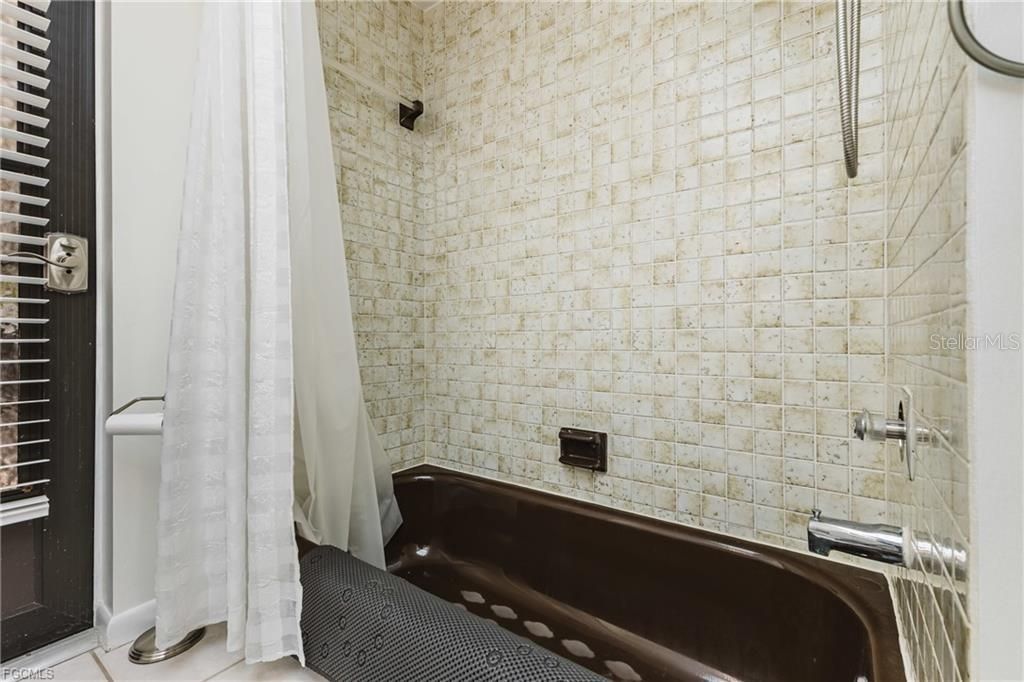 En Venta: $599,900 (3 camas, 2 baños, 1826 Pies cuadrados)