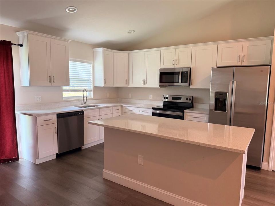 For Rent: $1,700 (3 beds, 2 baths, 1368 Square Feet)
