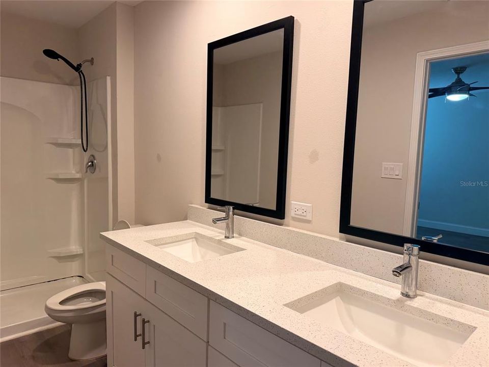 For Rent: $1,700 (3 beds, 2 baths, 1368 Square Feet)