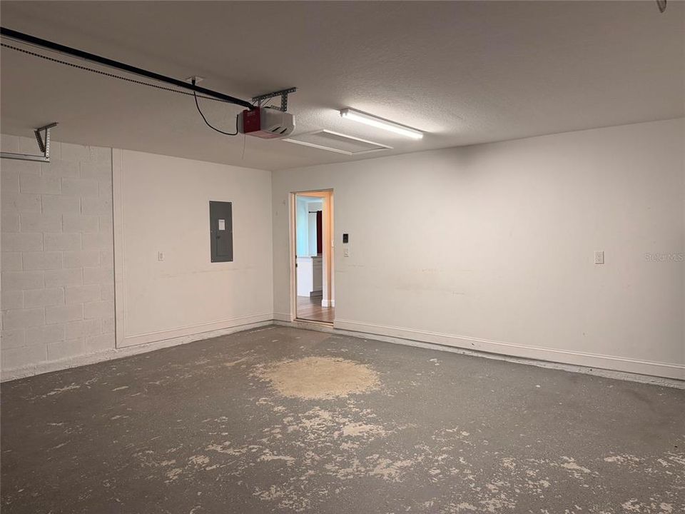 For Rent: $1,700 (3 beds, 2 baths, 1368 Square Feet)