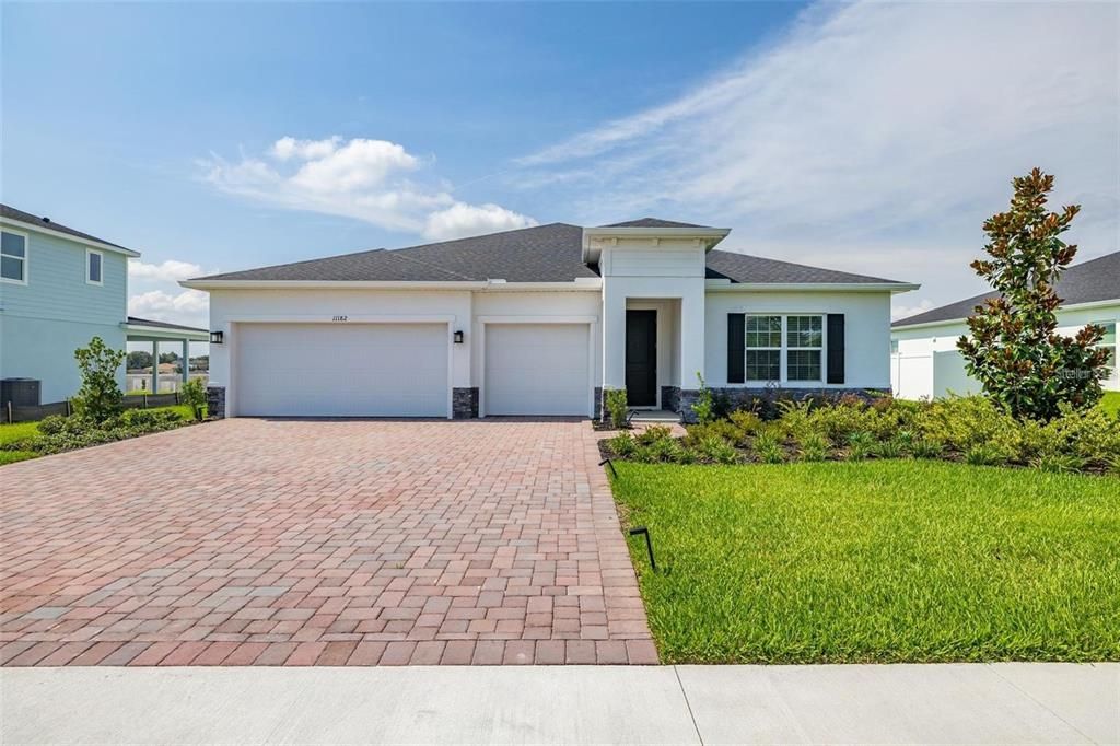 For Sale: $599,999 (4 beds, 3 baths, 2551 Square Feet)