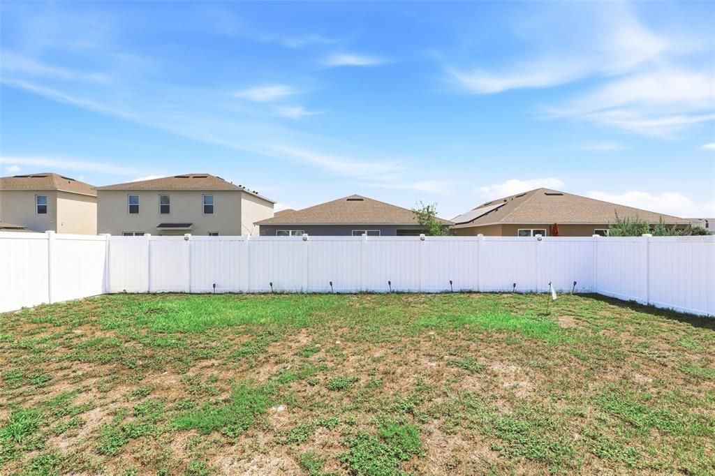 En Venta: $415,000 (4 camas, 2 baños, 1828 Pies cuadrados)