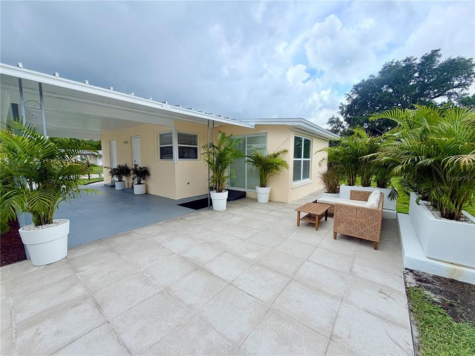 For Rent: $1,875 (2 beds, 2 baths, 1024 Square Feet)