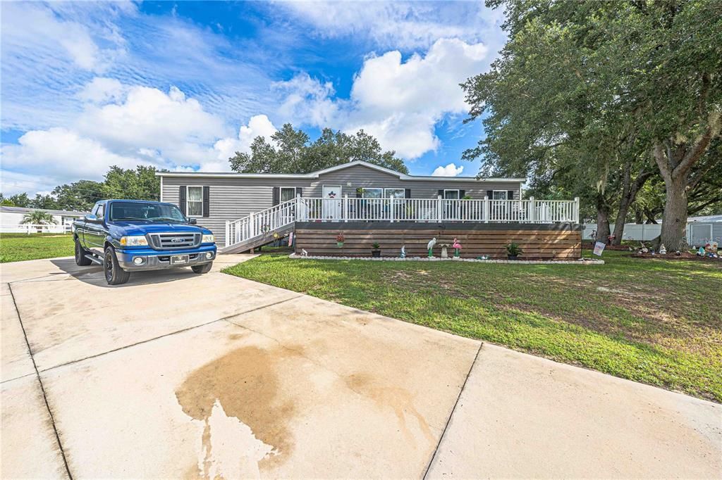 For Sale: $255,900 (3 beds, 2 baths, 1598 Square Feet)