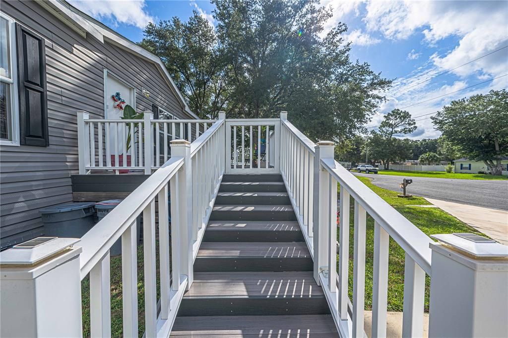 For Sale: $255,900 (3 beds, 2 baths, 1598 Square Feet)