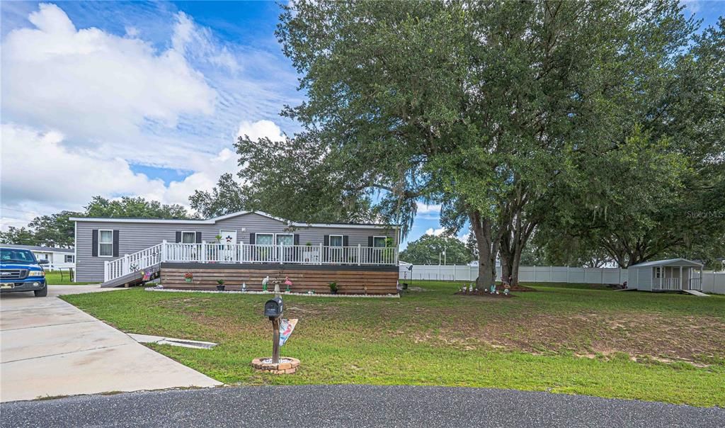 For Sale: $255,900 (3 beds, 2 baths, 1598 Square Feet)