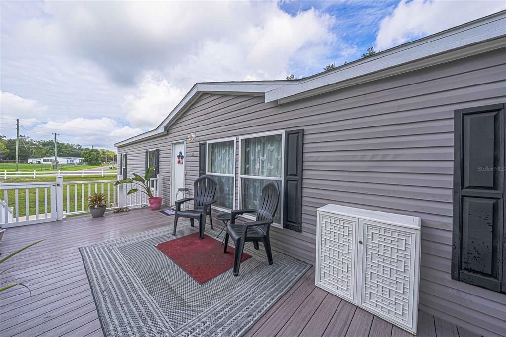 For Sale: $255,900 (3 beds, 2 baths, 1598 Square Feet)