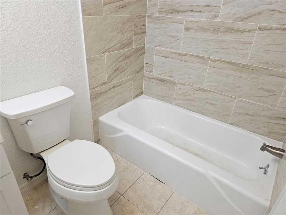 For Rent: $1,295 (3 beds, 2 baths, 1312 Square Feet)