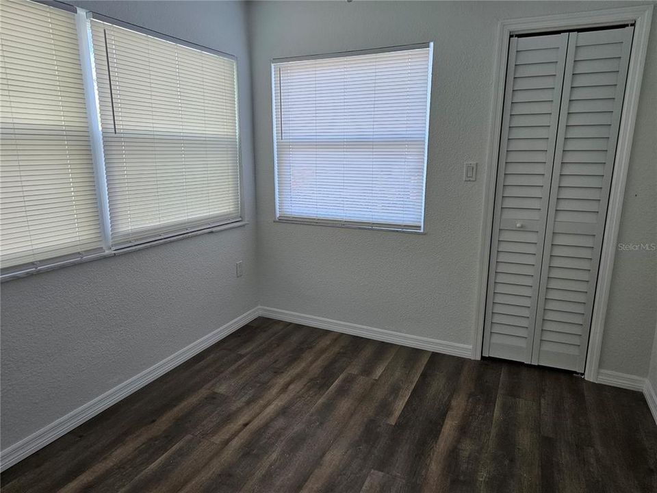 For Rent: $1,295 (3 beds, 2 baths, 1312 Square Feet)