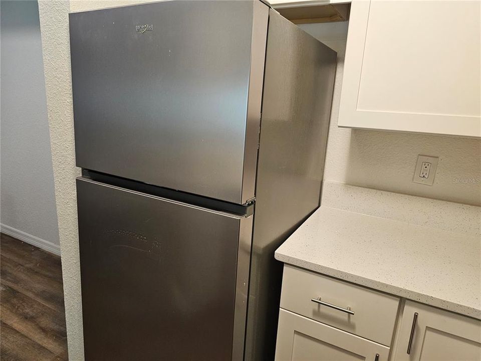 For Rent: $1,295 (3 beds, 2 baths, 1312 Square Feet)