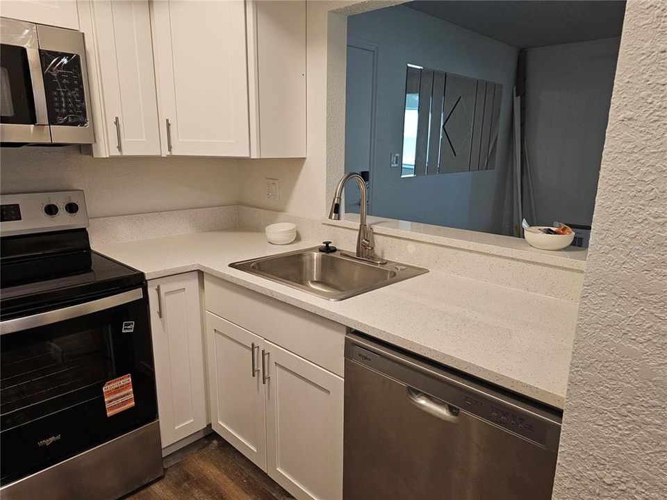 For Rent: $1,295 (3 beds, 2 baths, 1312 Square Feet)