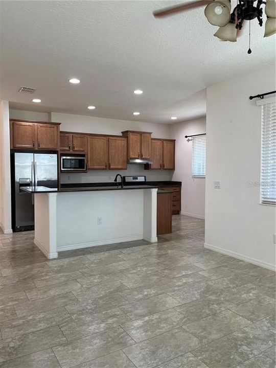 For Rent: $2,200 (2 beds, 2 baths, 1680 Square Feet)
