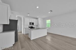 For Sale: $355,000 (4 beds, 2 baths, 1510 Square Feet)