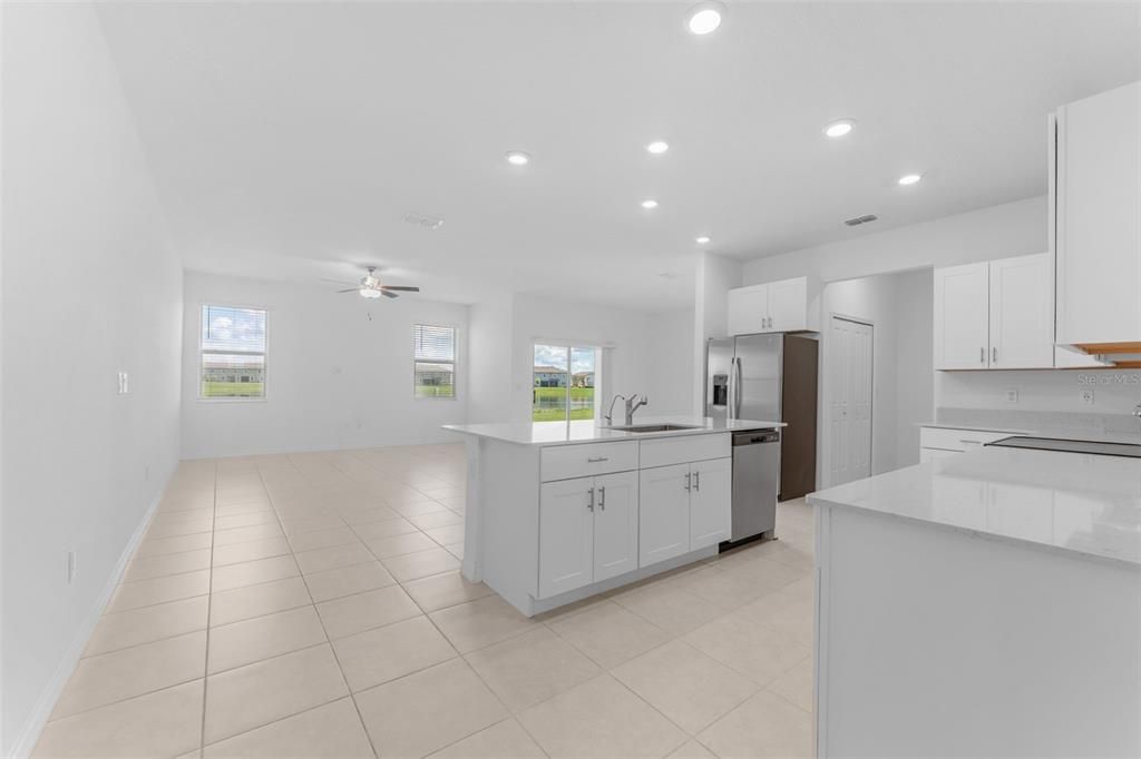 For Rent: $2,450 (3 beds, 2 baths, 2319 Square Feet)