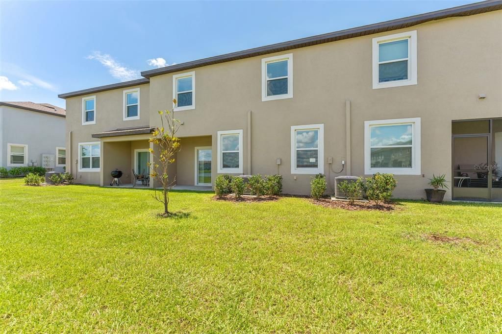 For Rent: $2,450 (3 beds, 2 baths, 2319 Square Feet)