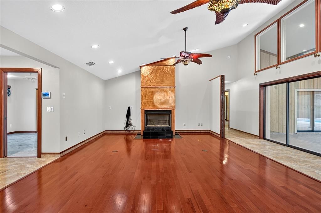 For Sale: $1,500,000 (5 beds, 3 baths, 4277 Square Feet)