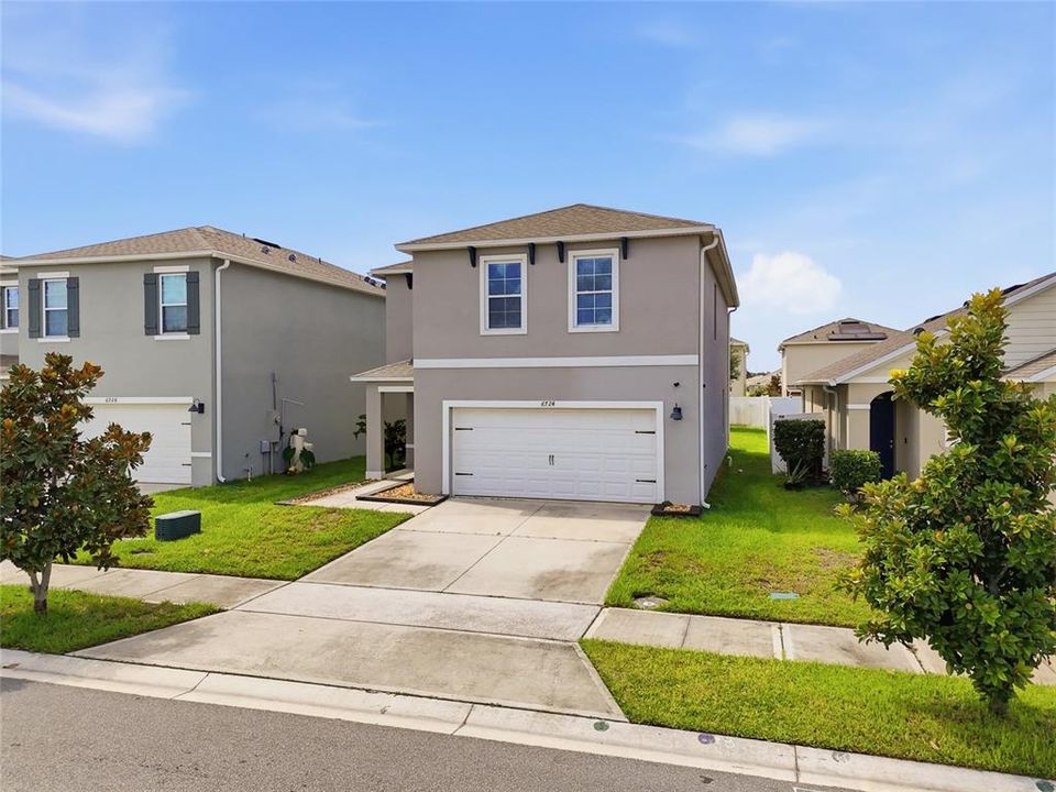 En Venta: $409,990 (4 camas, 2 baños, 2204 Pies cuadrados)