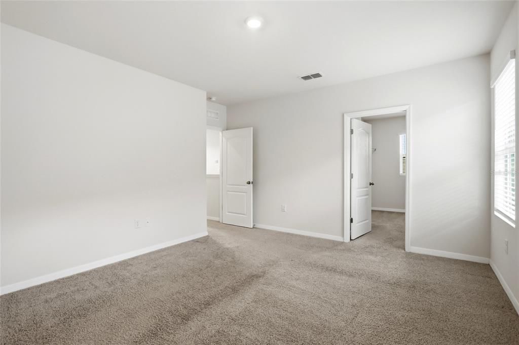 En Venta: $409,990 (4 camas, 2 baños, 2204 Pies cuadrados)