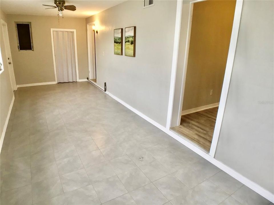 Active With Contract: $2,400 (3 beds, 2 baths, 1679 Square Feet)