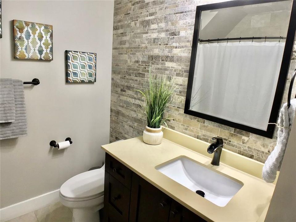 Active With Contract: $2,400 (3 beds, 2 baths, 1679 Square Feet)
