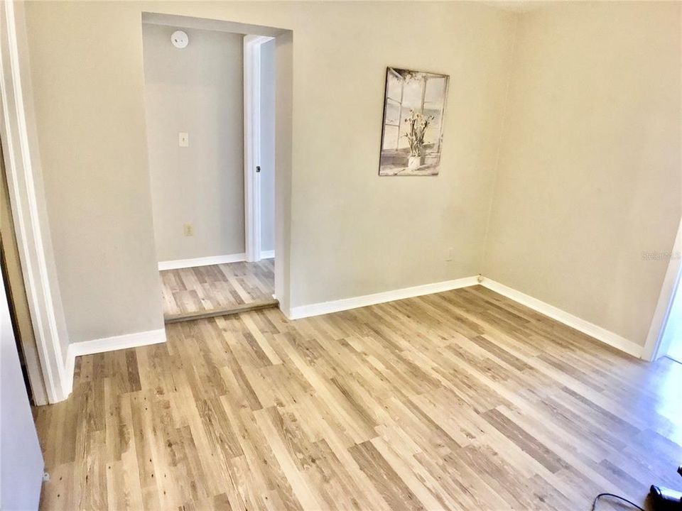 Active With Contract: $2,400 (3 beds, 2 baths, 1679 Square Feet)