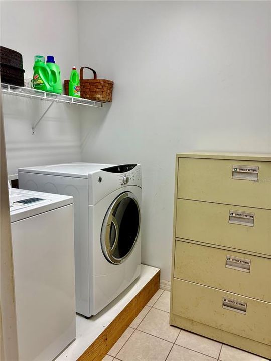 For Sale: $380,000 (3 beds, 2 baths, 2395 Square Feet)
