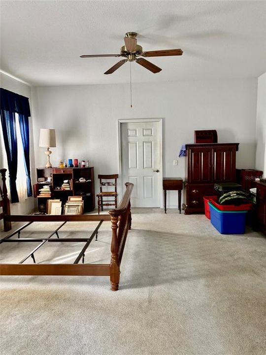 For Sale: $380,000 (3 beds, 2 baths, 2395 Square Feet)