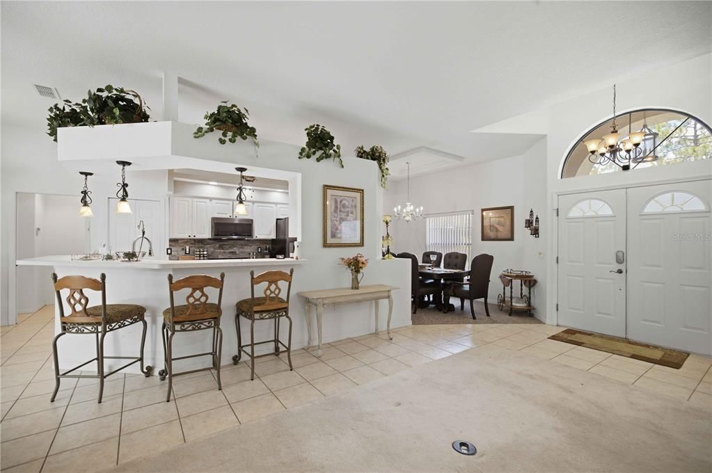 En Venta: $475,000 (3 camas, 2 baños, 1927 Pies cuadrados)