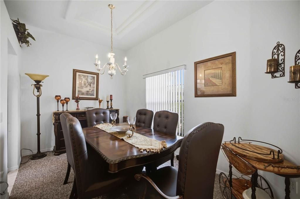 En Venta: $475,000 (3 camas, 2 baños, 1927 Pies cuadrados)
