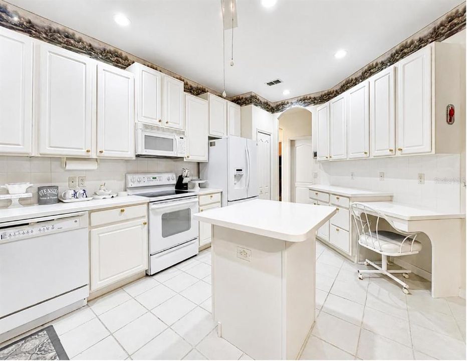 En Venta: $449,000 (3 camas, 2 baños, 2582 Pies cuadrados)
