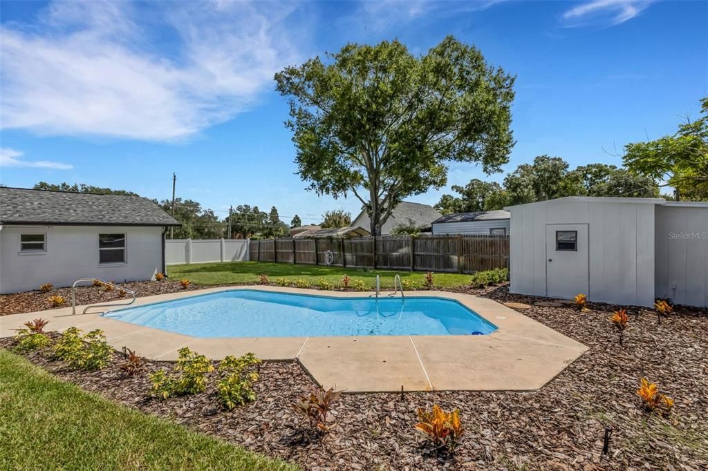 Active With Contract: $409,900 (4 beds, 3 baths, 1704 Square Feet)