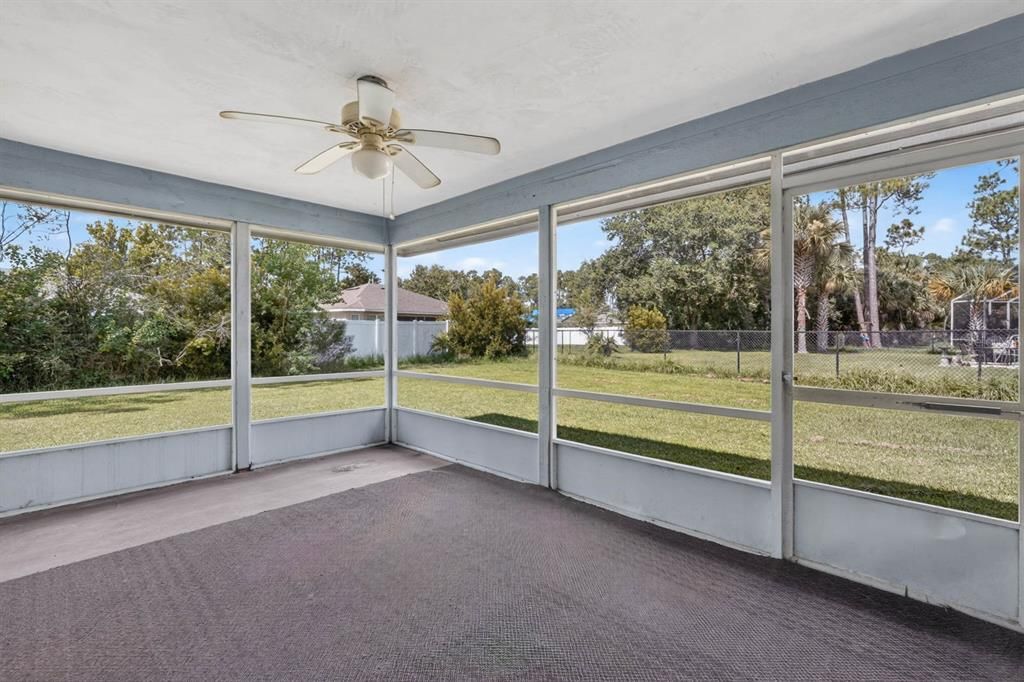 For Sale: $299,999 (3 beds, 2 baths, 1526 Square Feet)