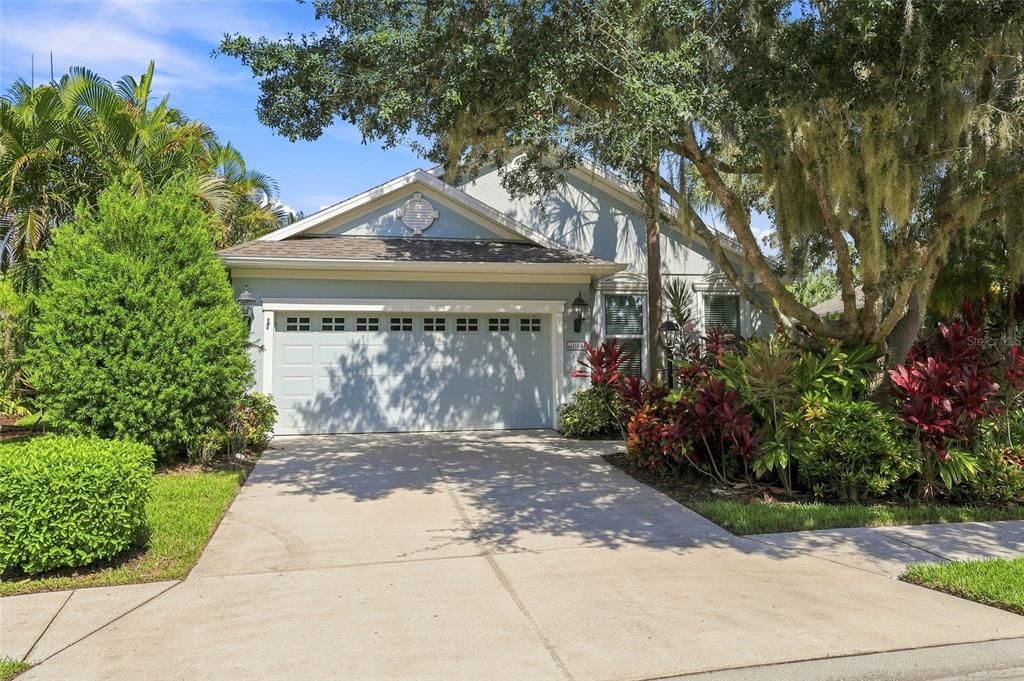 For Sale: $424,900 (2 beds, 2 baths, 1742 Square Feet)