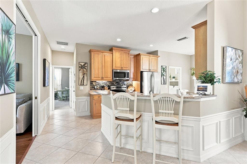 For Sale: $424,900 (2 beds, 2 baths, 1742 Square Feet)