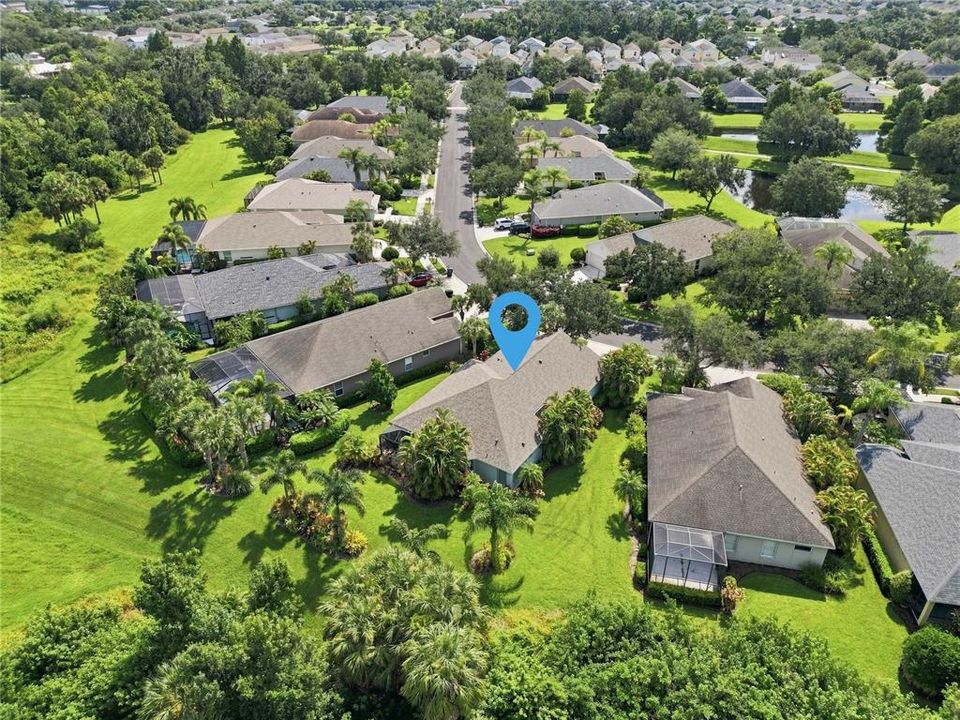 For Sale: $424,900 (2 beds, 2 baths, 1742 Square Feet)