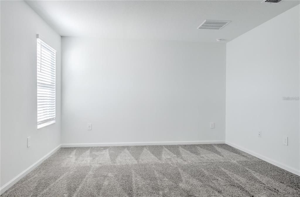 For Rent: $2,350 (4 beds, 2 baths, 1890 Square Feet)