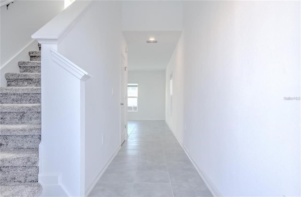 For Rent: $2,350 (4 beds, 2 baths, 1890 Square Feet)