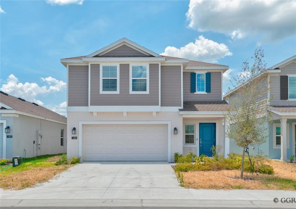 For Rent: $2,350 (4 beds, 2 baths, 1890 Square Feet)