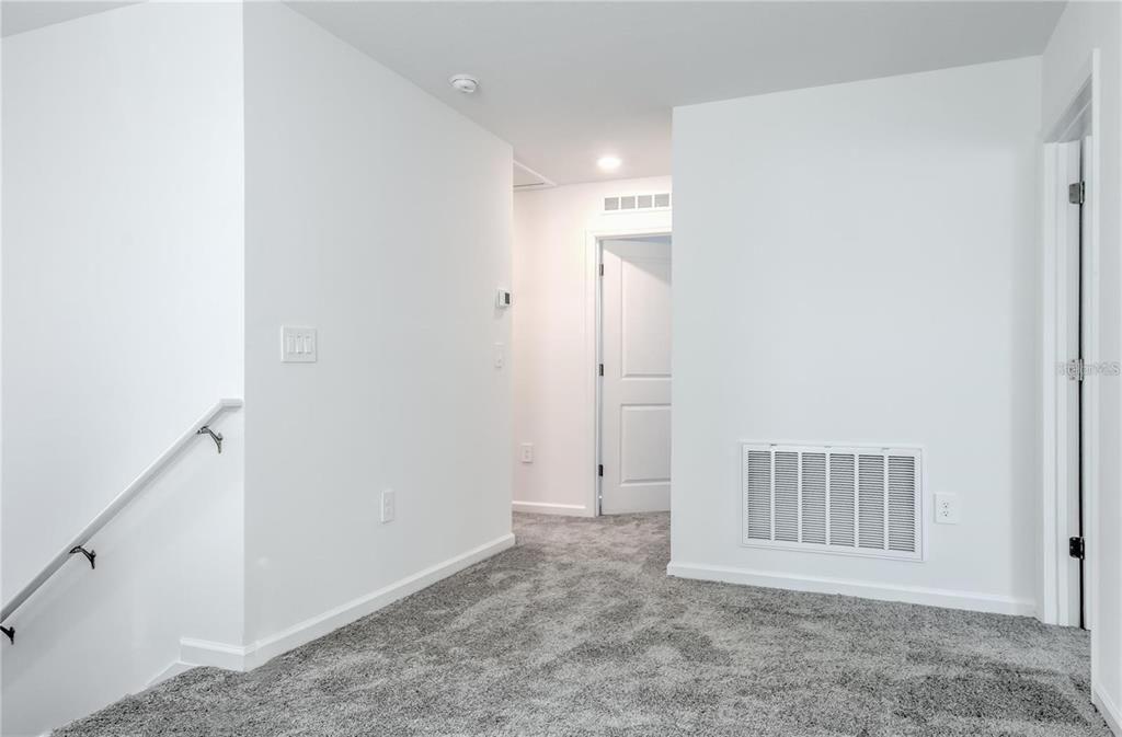 For Rent: $2,350 (4 beds, 2 baths, 1890 Square Feet)