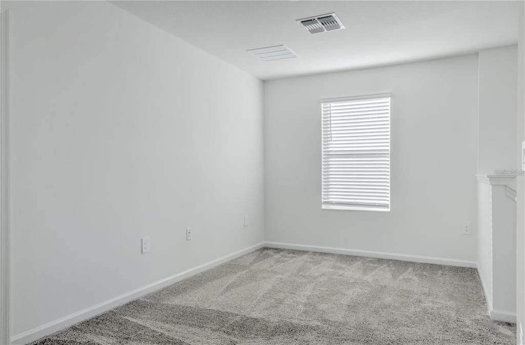 For Rent: $2,350 (4 beds, 2 baths, 1890 Square Feet)