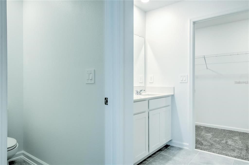 For Rent: $2,350 (4 beds, 2 baths, 1890 Square Feet)
