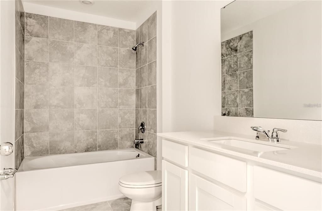For Rent: $2,350 (4 beds, 2 baths, 1890 Square Feet)