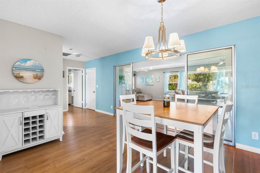 For Sale: $349,000 (3 beds, 2 baths, 2113 Square Feet)