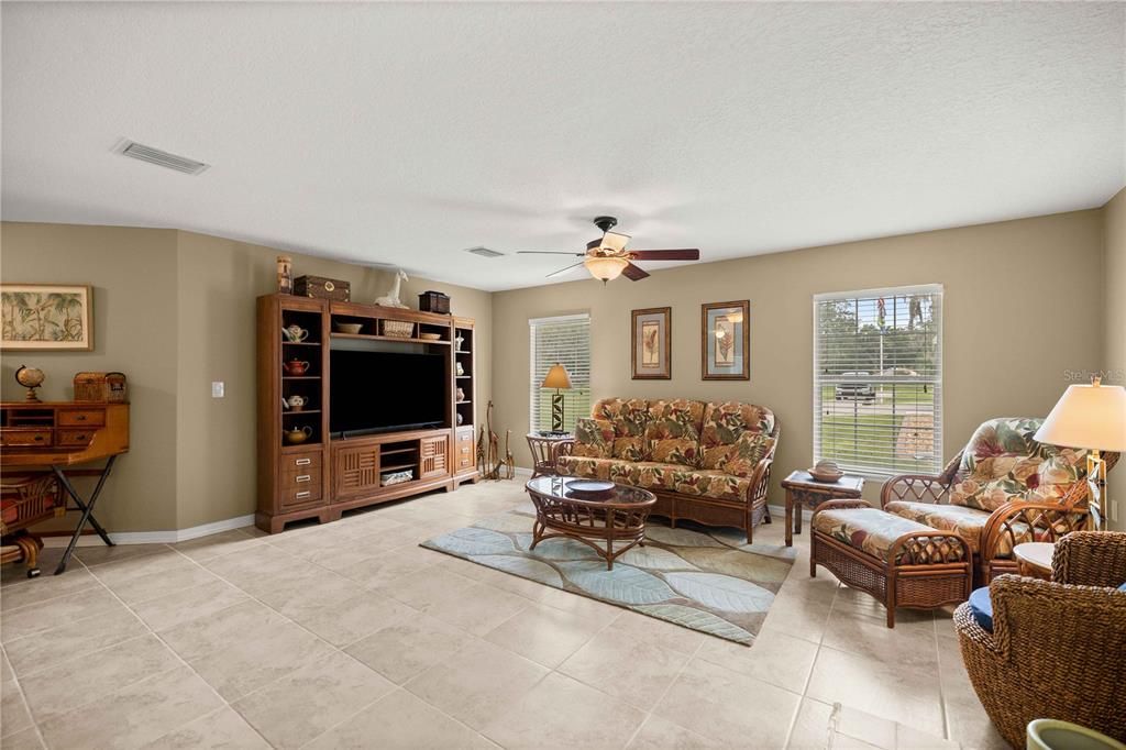 For Sale: $897,654 (4 beds, 3 baths, 2991 Square Feet)